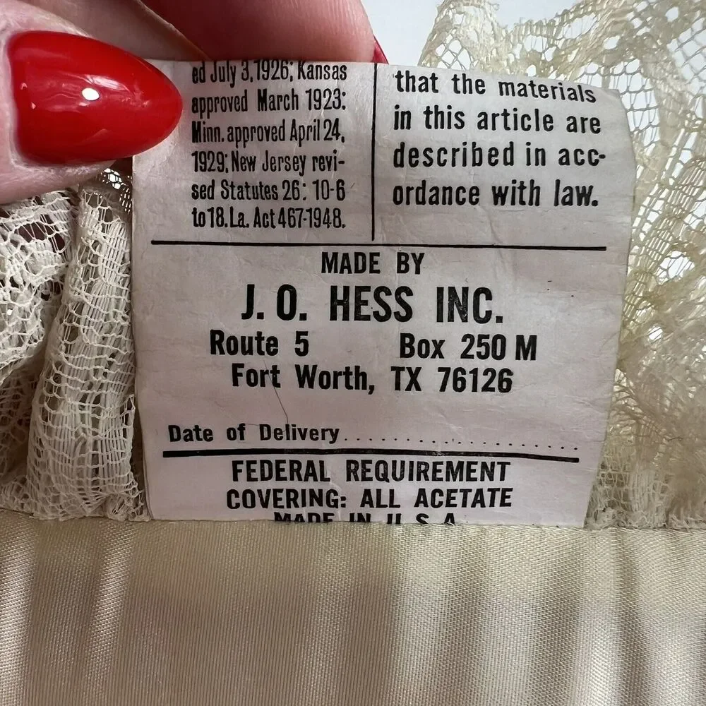 VTG Lace Trimmed Throw Pillow Proverbs 31:28 Call Her Blessed Mothers Day Gift‎